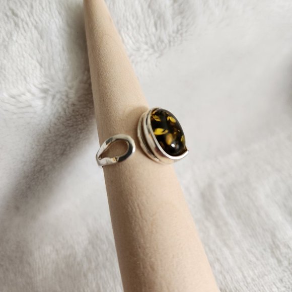 Sterling Silver and Green Amber Ring. Worn Once. Size 5 Adjustable - Picture 4 of 8